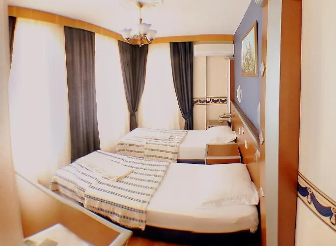 Canberra 2* セルチュク